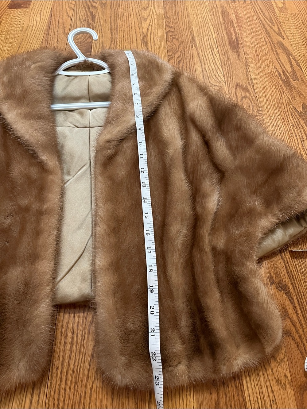 Women's Brown Mink Fur Shawl - Picture 5 of 8